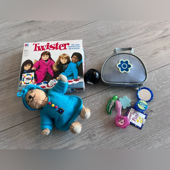 American Girl Other - American Girl Doll Slumber Party Set Bag With Items Twister Magic 8 Bear